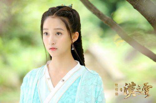 关晓彤出勤率太低将被留级?北电教授否认:她很踏实（组图）