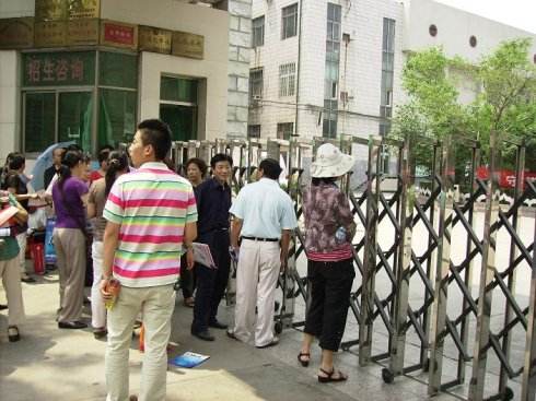 直击高考第一天：2018河南高考作文新鲜出炉（图）