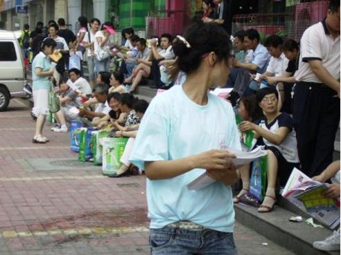 直击高考第一天：2018河南高考作文新鲜出炉（图）