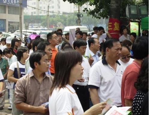 直击高考第一天：2018河南高考作文新鲜出炉（图）