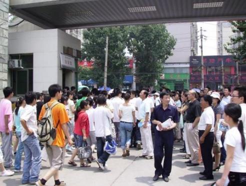 直击高考第一天：2018河南高考作文新鲜出炉（图）