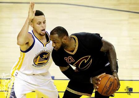 勇士提前锁定冠军 骑士唯一希望破灭（图）