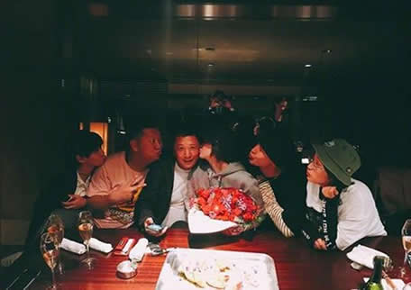 李小冉晒生日照是怎么回事:李小冉老公是谁个人资料介绍 李小冉晒生日照是怎么回事:李小冉老公是谁个人资料介绍