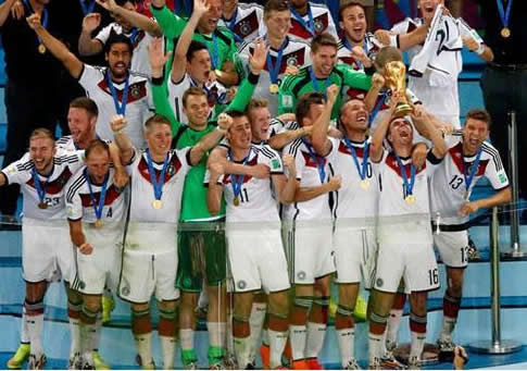 复刻冠军队:抢大力神杯靠什么?(图) 复刻冠军队:抢大力神杯靠什么?(图)