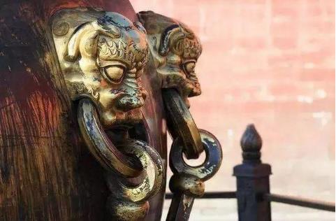 故宫里的大缸是什么:故宫308口大缸是做什么用的 故宫里的大缸是什么:故宫308口大缸是做什么用的