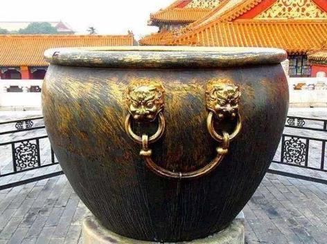 故宫里的大缸是什么:故宫308口大缸是做什么用的 故宫里的大缸是什么:故宫308口大缸是做什么用的