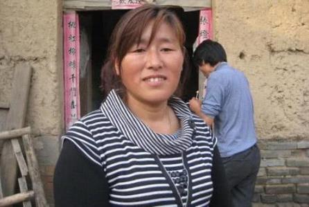 大衣哥儿子近况曝光：大衣哥儿子做什么的（组图）