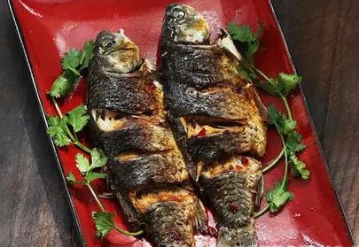 鲫鱼的做法：鲫鱼的家常做法,经典鲜美味道10种做法