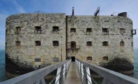 世界上最牛监狱越狱：半个世纪才建成,可自由出入无人越狱