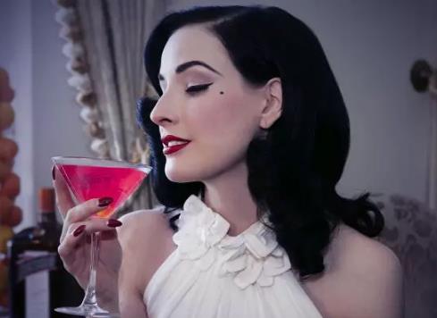 世界第一脱衣舞娘美照:她不色情,只是性感到了极致 世界第一脱衣舞娘美照:她不色情,只是性感到了极致