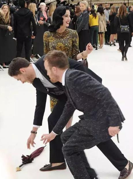 世界第一脱衣舞娘美照:她不色情,只是性感到了极致 世界第一脱衣舞娘美照:她不色情,只是性感到了极致