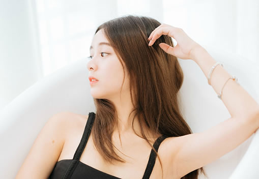 纸短情长歌词是什么意思:纸短情长这首歌的含义介绍 纸短情长歌词是什么意思:纸短情长这首歌的含义介绍