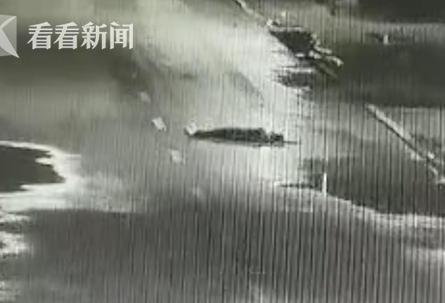 女生醉倒街头遭碾:视频拍下悲剧一幕画面(图) 女生醉倒街头遭碾:视频拍下悲剧一幕画面(图)