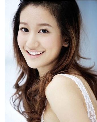 武大校花变小女人:一袭吊带裙熟女范,盘点10大校花现状 武大校花变小女人:一袭吊带裙熟女范,盘点10大校花现状