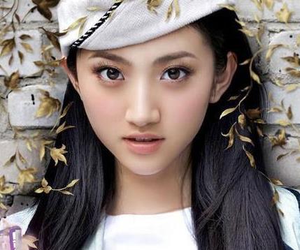 武大校花变小女人:一袭吊带裙熟女范,盘点10大校花现状 武大校花变小女人:一袭吊带裙熟女范,盘点10大校花现状