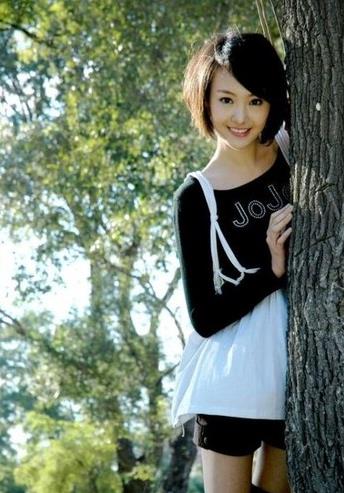 武大校花变小女人:一袭吊带裙熟女范,盘点10大校花现状 武大校花变小女人:一袭吊带裙熟女范,盘点10大校花现状