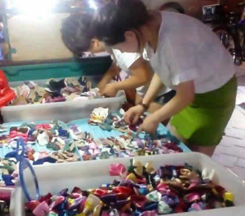 2018摆地摊卖什么好：摆地摊卖什么最火,卖什么最赚钱