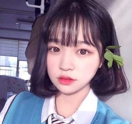 2018流行发型女中短发：10款人气中短发发型图片