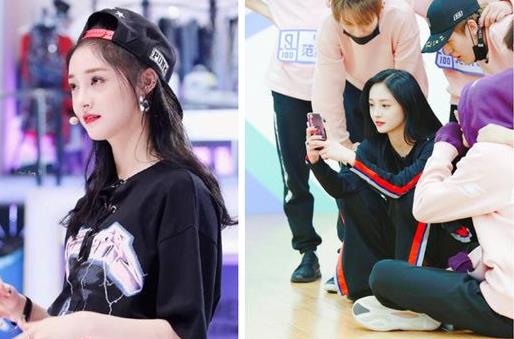 偶像练习生周洁琼身材:周洁琼的腿,周洁琼的腰,周洁琼的胸 偶像练习生周洁琼身材:周洁琼的腿,周洁琼的腰,周洁琼的胸