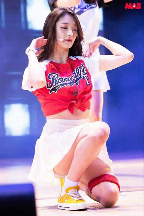 偶像练习生周洁琼身材:周洁琼的腿,周洁琼的腰,周洁琼的胸 偶像练习生周洁琼身材:周洁琼的腿,周洁琼的腰,周洁琼的胸