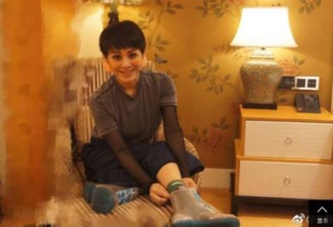 宁静凌晨发照片:宁静这么晚睡,网友都炸了(图) 宁静凌晨发照片:宁静这么晚睡,网友都炸了(图)