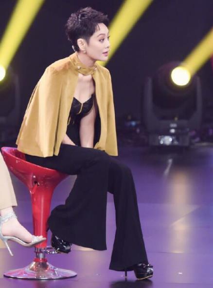 宁静凌晨发照片:宁静这么晚睡,网友都炸了(图) 宁静凌晨发照片:宁静这么晚睡,网友都炸了(图)