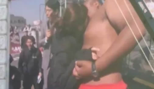 为1个亿10秒热吻黑人大叔：日本女星再次刷新道德底线