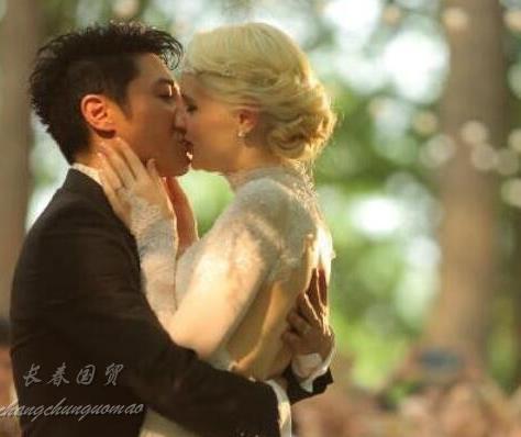 撒贝宁携妻子回母校:撒贝宁妻子近照,李白十分端庄 撒贝宁携妻子回母校:撒贝宁妻子近照,李白十分端庄