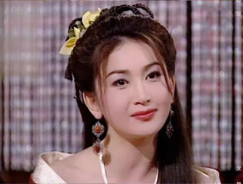 52岁温碧霞微笑撩人:对着镜头甜笑,皮肤白皙笑容甜美 52岁温碧霞微笑撩人:对着镜头甜笑,皮肤白皙笑容甜美