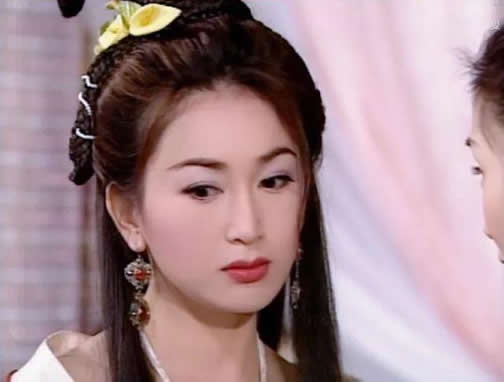 52岁温碧霞微笑撩人:对着镜头甜笑,皮肤白皙笑容甜美 52岁温碧霞微笑撩人:对着镜头甜笑,皮肤白皙笑容甜美