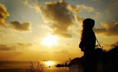 求职女子被猥亵:求职心切却遭没安好心的大叔猥亵 求职女子被猥亵:求职心切却遭没安好心的大叔猥亵