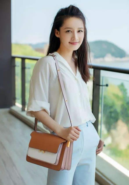 李沁的男朋友：李沁历有过哪些绯闻男友盘点