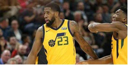 好基友！库兹马哈特推特互动（图）