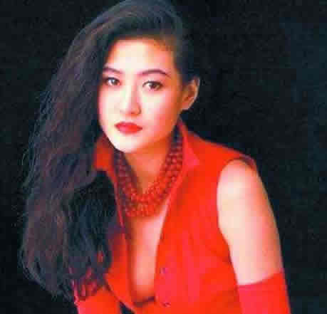 15年前她扔下刚满月的儿子跳楼,如今儿子长得高大帅气（图）