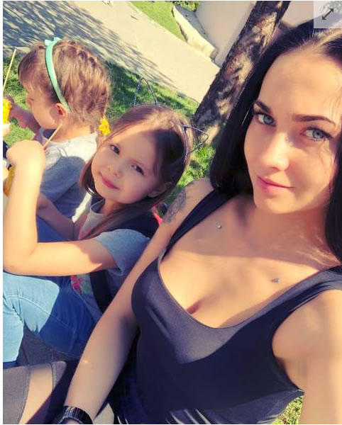 俄女骑警颜值爆表：很多人眼前一亮,肤白貌美气质绝佳