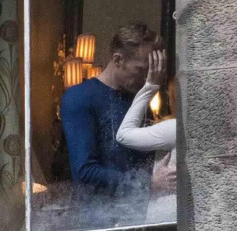 幻视和绯红女巫什么时候好的：幻视和绯红女巫亲上了（图）