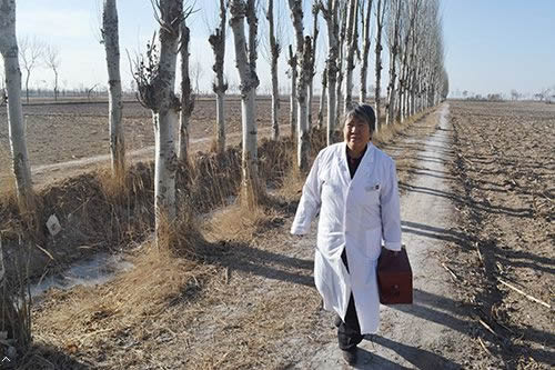 拐医生坚守农村40年:行医即行善,医者仁心刘永生 拐医生坚守农村40年:行医即行善,医者仁心刘永生