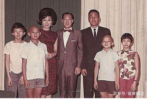 成龙童年照曝光：罕见童年照,成龙小时候就有主角相