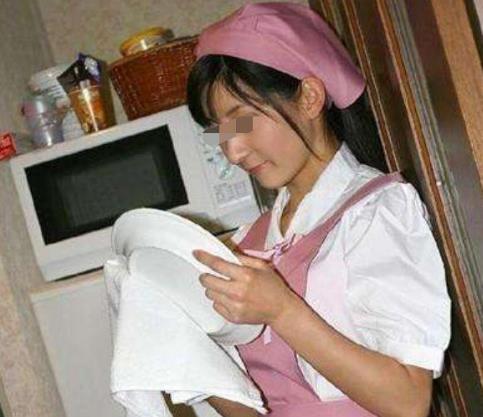 新婚夜老公让我跟保姆睡:半夜婆婆喊我保姆却捂住我嘴 新婚夜老公让我跟保姆睡:半夜婆婆喊我保姆却捂住我嘴