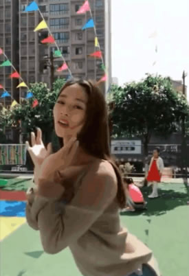 女幼师性感热舞:90后女幼师穿这衣服跳舞家长不淡定 女幼师性感热舞:90后女幼师穿这衣服跳舞家长不淡定