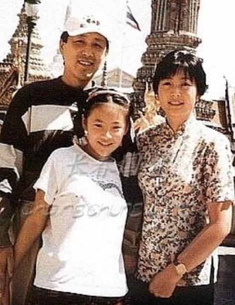 陈道明女儿近照曝光：33岁女儿近照,文静内向为人低调