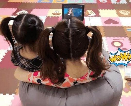 戚薇的母乳喂得太值得,女儿跟她长得一模一样(组图) 戚薇的母乳喂得太值得,女儿跟她长得一模一样(组图)