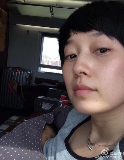 戚薇的母乳喂得太值得,女儿跟她长得一模一样(组图) 戚薇的母乳喂得太值得,女儿跟她长得一模一样(组图)