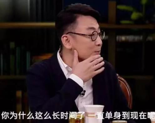 俞飞鸿遭遇男性主持人的刻薄提问,然而她的回答让不少女性都鼓掌