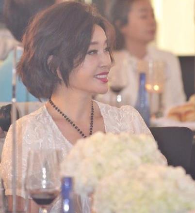 刘晓庆卖萌似少女:气质更佳了,62岁刘晓庆还是那么美 刘晓庆卖萌似少女:气质更佳了,62岁刘晓庆还是那么美