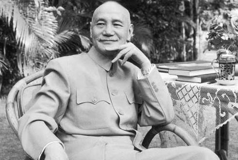 蒋介石枪决抗战名将:10年后他悔恨痛哭(图) 蒋介石枪决抗战名将:10年后他悔恨痛哭(图)