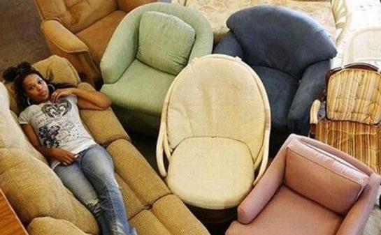 女子吃这物20年胃里取出6斤毛球:异食癖患者盘点 女子吃这物20年胃里取出6斤毛球:异食癖患者盘点