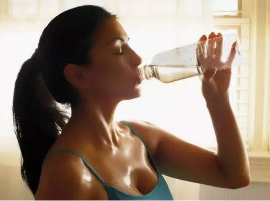 教你出一身健康汗:汗出对了就是天然保养品(图) 教你出一身健康汗:汗出对了就是天然保养品(图)