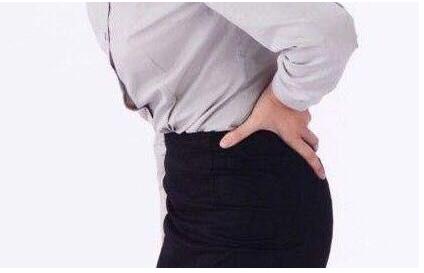 腰间盘突出的治疗方法:早期症状自我疗法(图) 腰间盘突出的治疗方法:早期症状自我疗法(图)