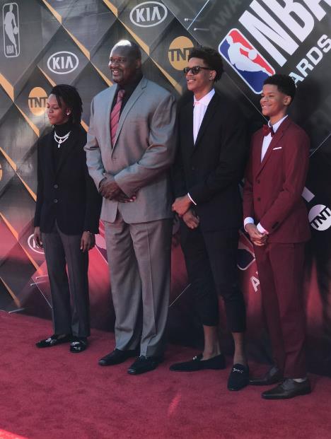 NBA颁奖典礼举行 众球星西装造型闪耀红毯（组图）